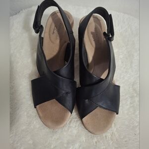 Clarks Women's Black Wedge Sandals Size 7.5.